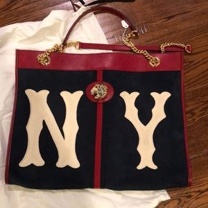Gucci Rajah large NY tote